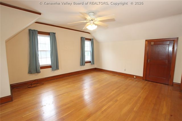 109 50th Street Se, Charleston, WV 25304