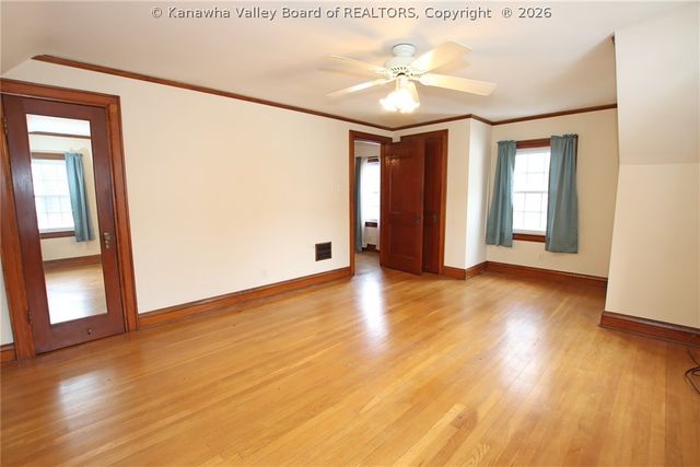 109 50th Street Se, Charleston, WV 25304