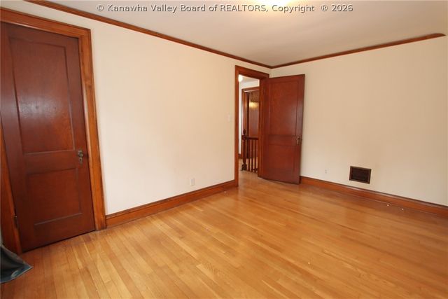 109 50th Street Se, Charleston, WV 25304