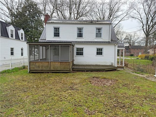 109 50th Street Se, Charleston, WV 25304