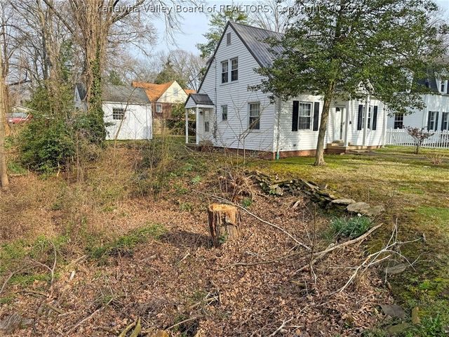 109 50th Street Se, Charleston, WV 25304