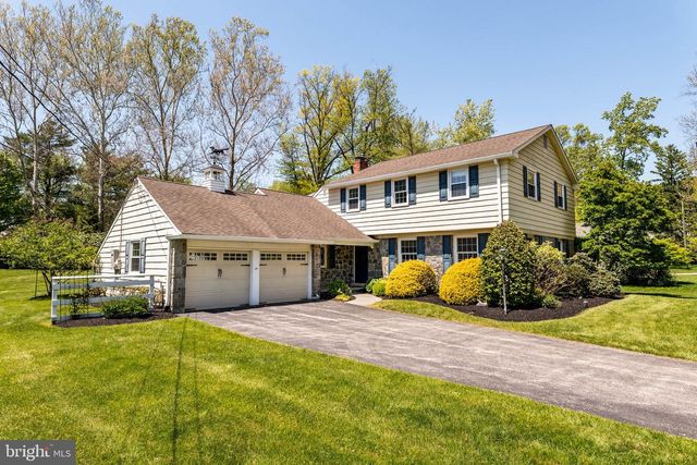 590 WATFORD LN, Berwyn, PA 19312