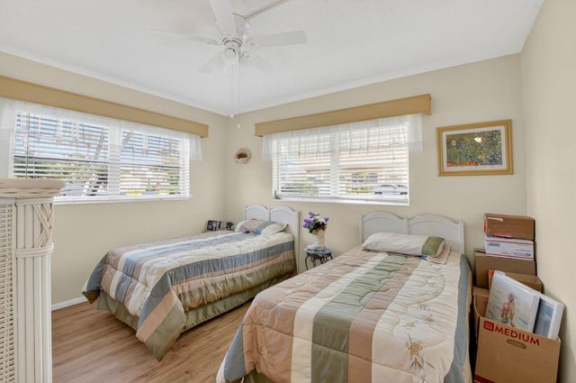 2152 NE 1st Way 101, Boynton Beach, FL 33435