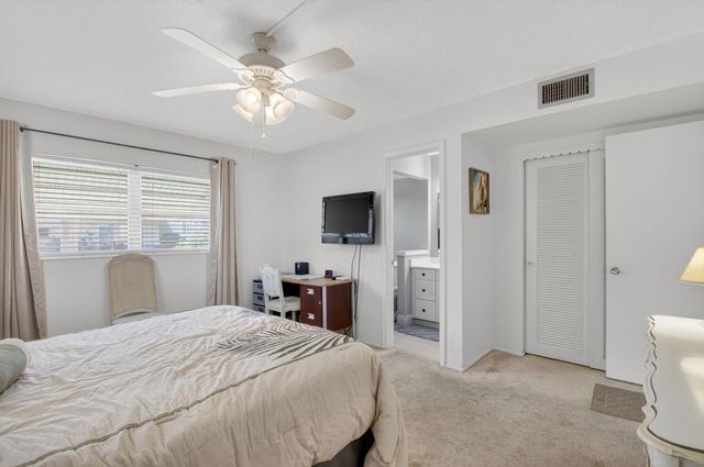 2152 NE 1st Way 101, Boynton Beach, FL 33435