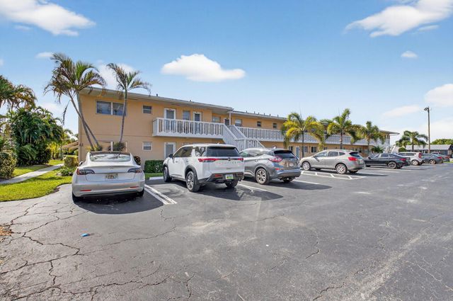 2152 NE 1st Way 101, Boynton Beach, FL 33435