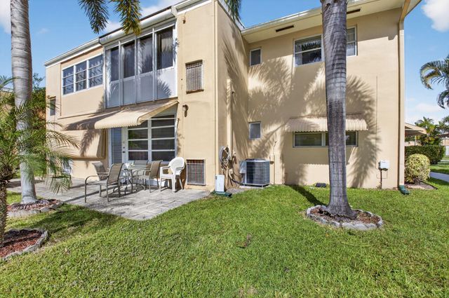 2152 NE 1st Way 101, Boynton Beach, FL 33435