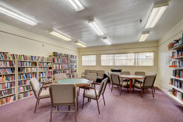 2152 NE 1st Way 101, Boynton Beach, FL 33435