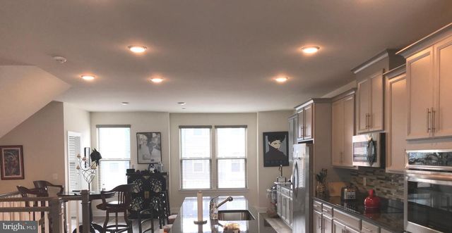 9925 HOPKINS LOOP, Manassas, VA 20110