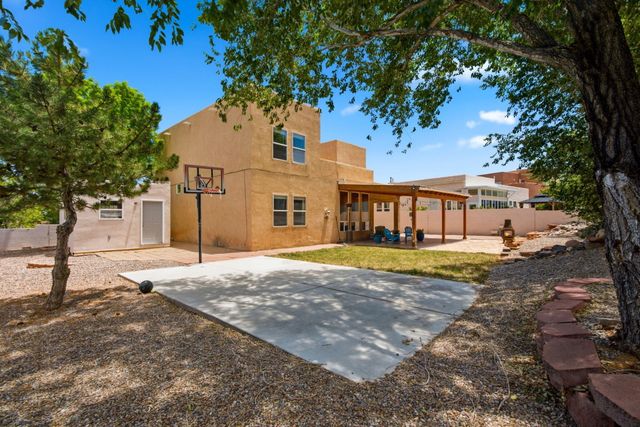 6400 Freemont Hills Loop NE, Rio Rancho, NM 87144