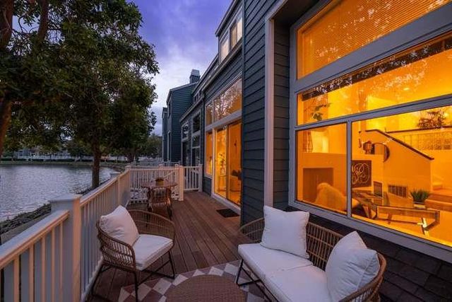 849 Columbia Circle, Redwood City, CA 94065