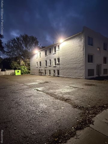 98 S Edith Street, Pontiac, MI 48342