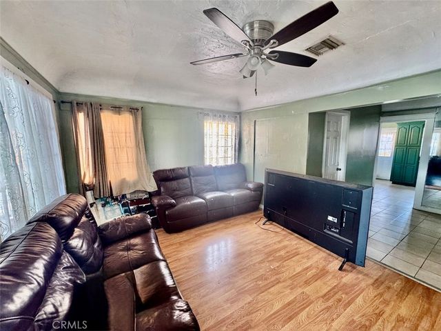 416 E 91st, Los Angeles, CA 90003