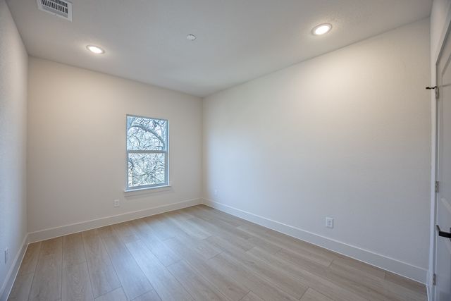 617 E Ramsey Avenue, Fort Worth, TX 76104