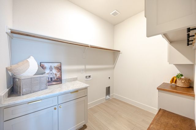 617 E Ramsey Avenue, Fort Worth, TX 76104