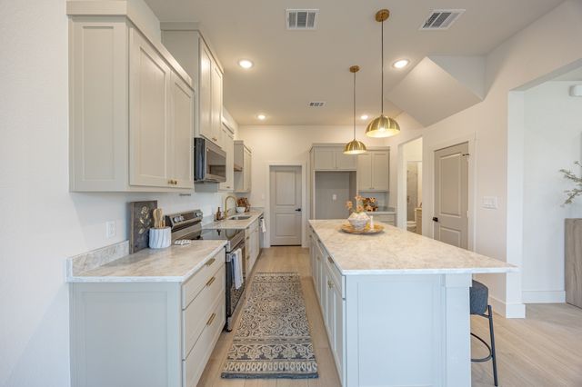 617 E Ramsey Avenue, Fort Worth, TX 76104