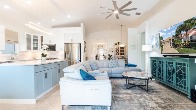 9319 Sapphire Cove Drive, West Palm Beach, FL 33411