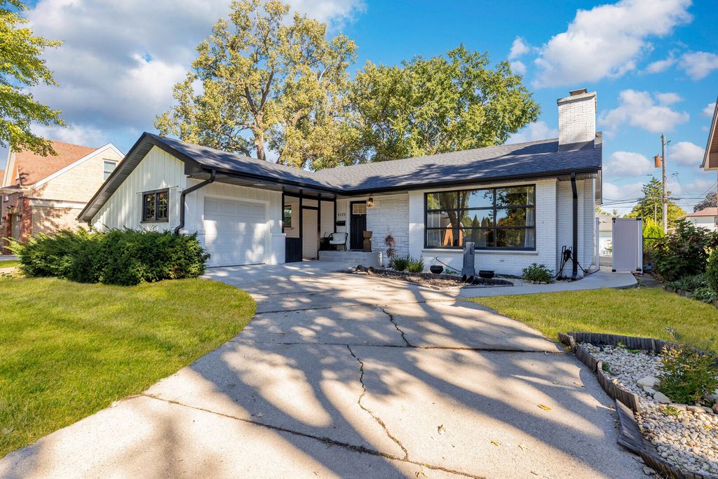 9525 Parkside Avenue, Oak Lawn, IL 60453 — exterior