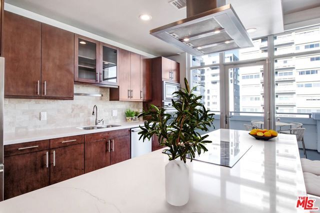 10700 Wilshire Boulevard 702, Los Angeles, CA 90024