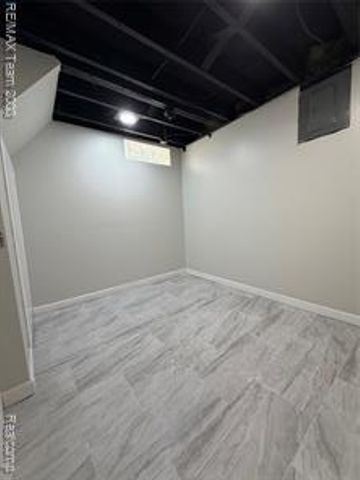 228 Auburn Street, Inkster, MI 48141