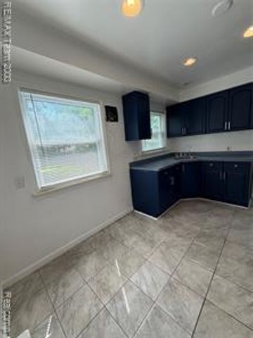 228 Auburn Street, Inkster, MI 48141