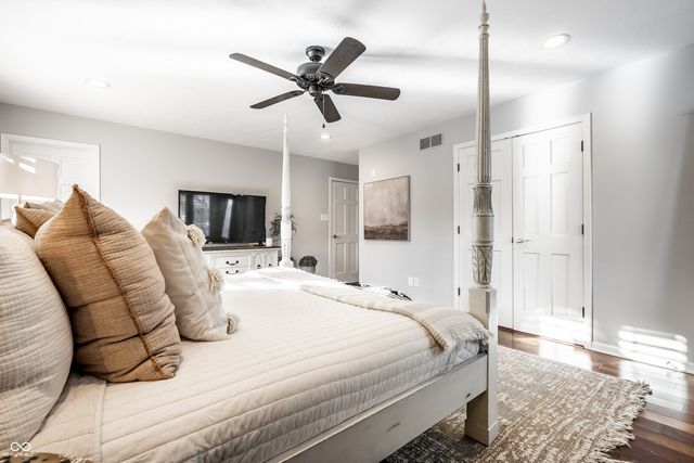 11329 Valley Meadow Drive, Zionsville, IN 46077