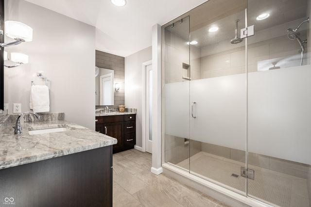 11329 Valley Meadow Drive, Zionsville, IN 46077