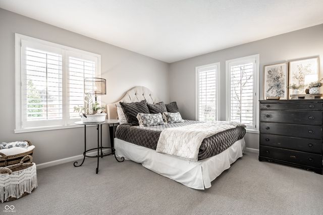 11329 Valley Meadow Drive, Zionsville, IN 46077