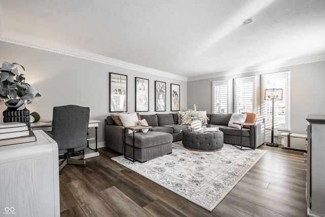 11329 Valley Meadow Drive, Zionsville, IN 46077