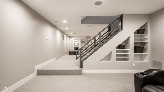 11329 Valley Meadow Drive, Zionsville, IN 46077