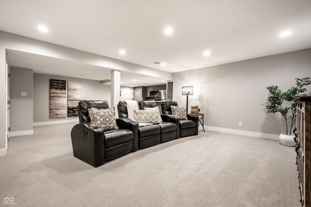 11329 Valley Meadow Drive, Zionsville, IN 46077