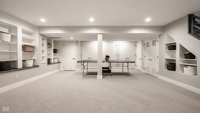 11329 Valley Meadow Drive, Zionsville, IN 46077