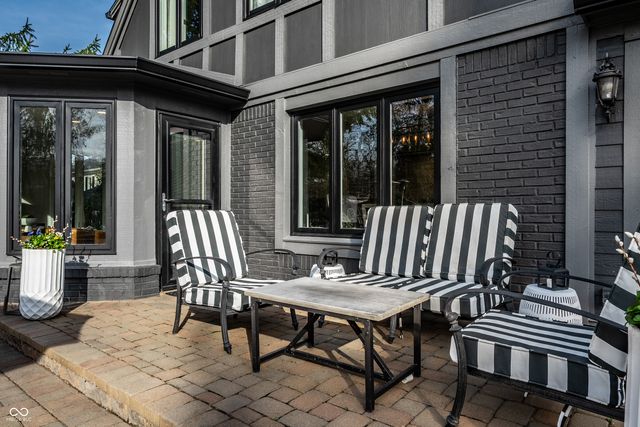 11329 Valley Meadow Drive, Zionsville, IN 46077