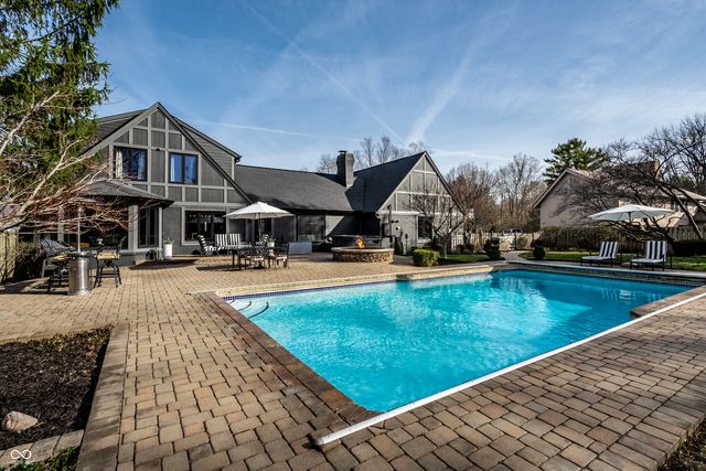 11329 Valley Meadow Drive, Zionsville, IN 46077