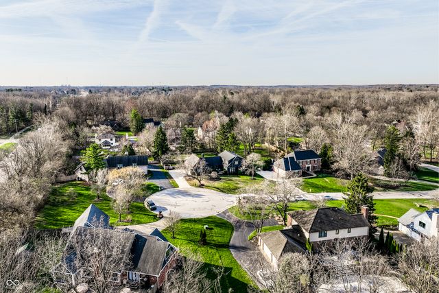 11329 Valley Meadow Drive, Zionsville, IN 46077