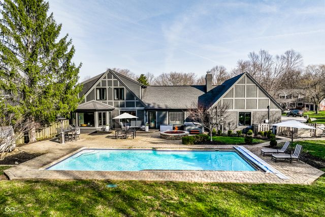 11329 Valley Meadow Drive, Zionsville, IN 46077