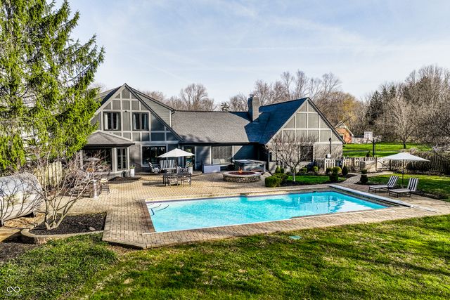 11329 Valley Meadow Drive, Zionsville, IN 46077