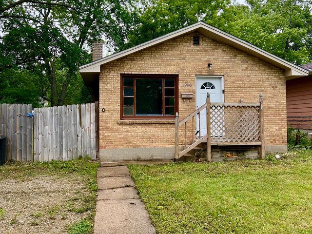 2406 Hermon Avenue, Zion, IL 60099