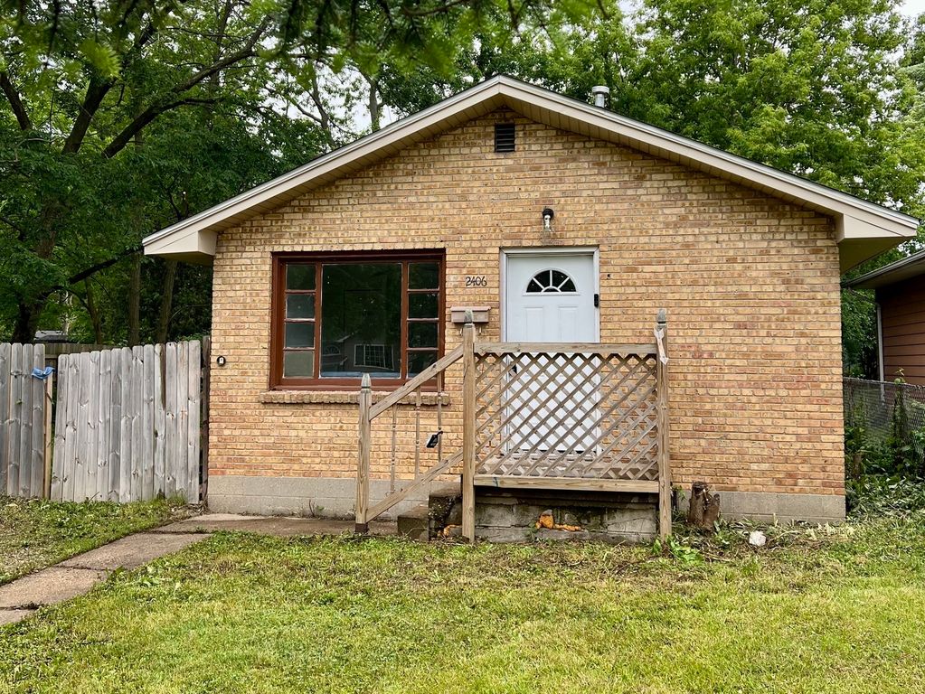 2406 Hermon Avenue, Zion, IL 60099