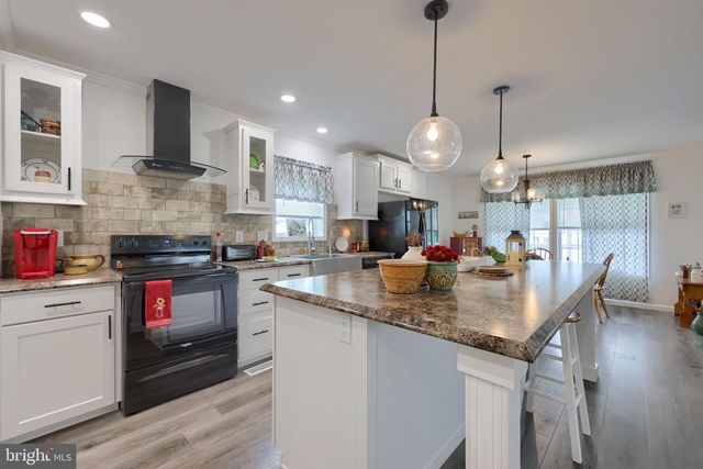135 WESTBROOK DR, Ephrata, PA 17522