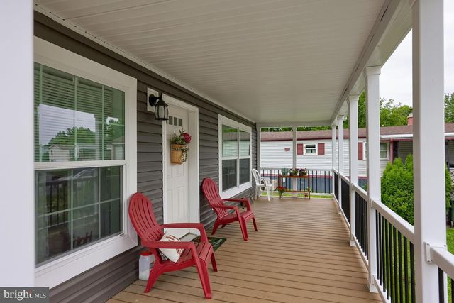 135 WESTBROOK DR, Ephrata, PA 17522
