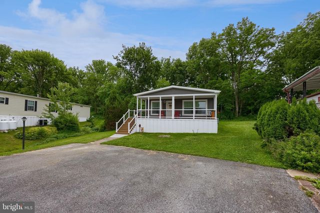 135 WESTBROOK DR, Ephrata, PA 17522