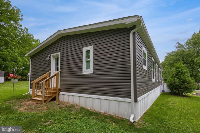 135 WESTBROOK DR, Ephrata, PA 17522