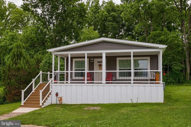 135 WESTBROOK DR, Ephrata, PA 17522