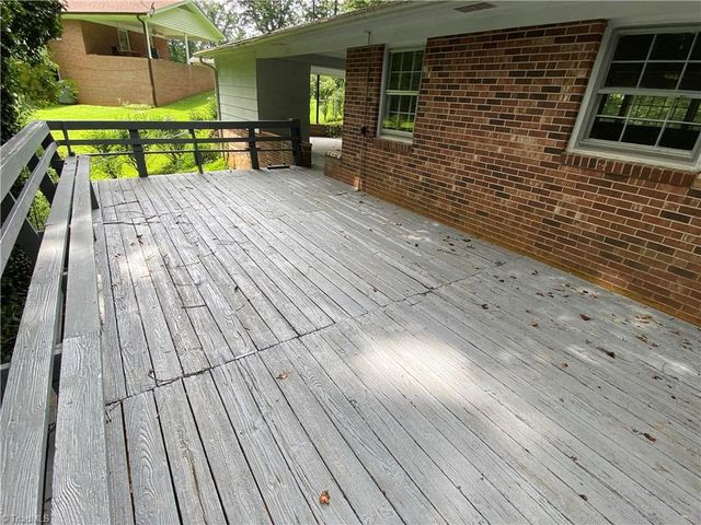 174 Cornelius Avenue, Mount Airy, NC 27030