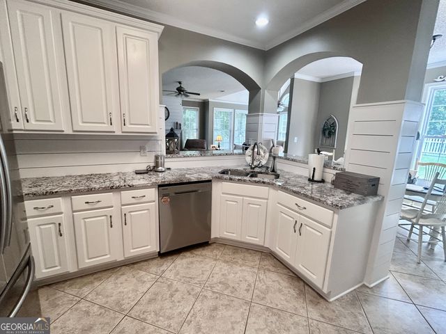 115 Leesburg Plantation Drive, Sharpsburg, GA 30277