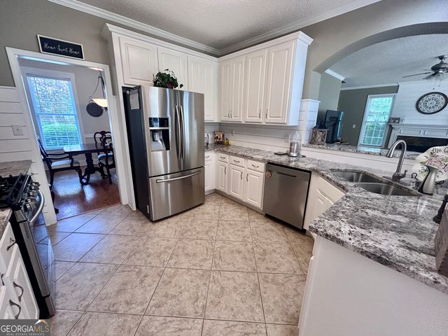 115 Leesburg Plantation Drive, Sharpsburg, GA 30277