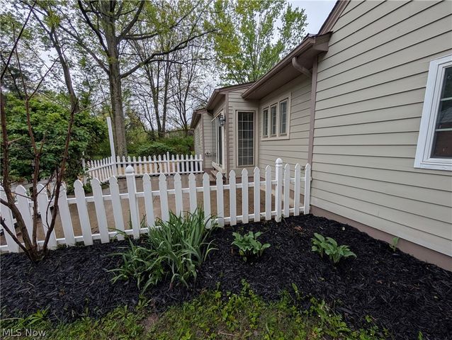 7353 Columbia, Olmsted Falls, OH 44138