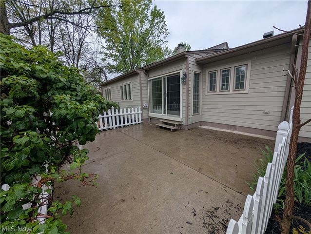 7353 Columbia, Olmsted Falls, OH 44138
