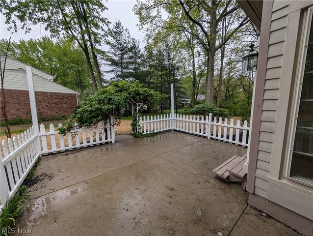 7353 Columbia, Olmsted Falls, OH 44138