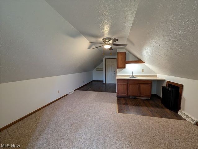 7353 Columbia, Olmsted Falls, OH 44138